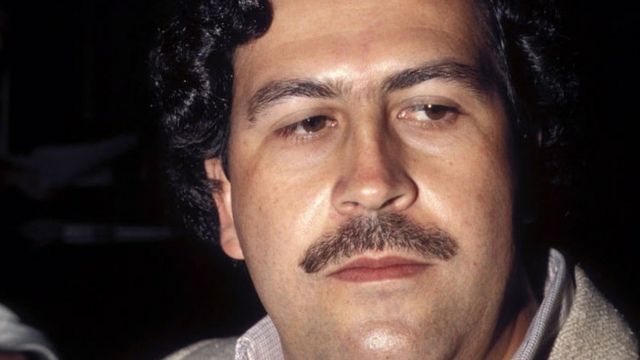 El análisis grafológico de Pablo Escobar es defensivo.